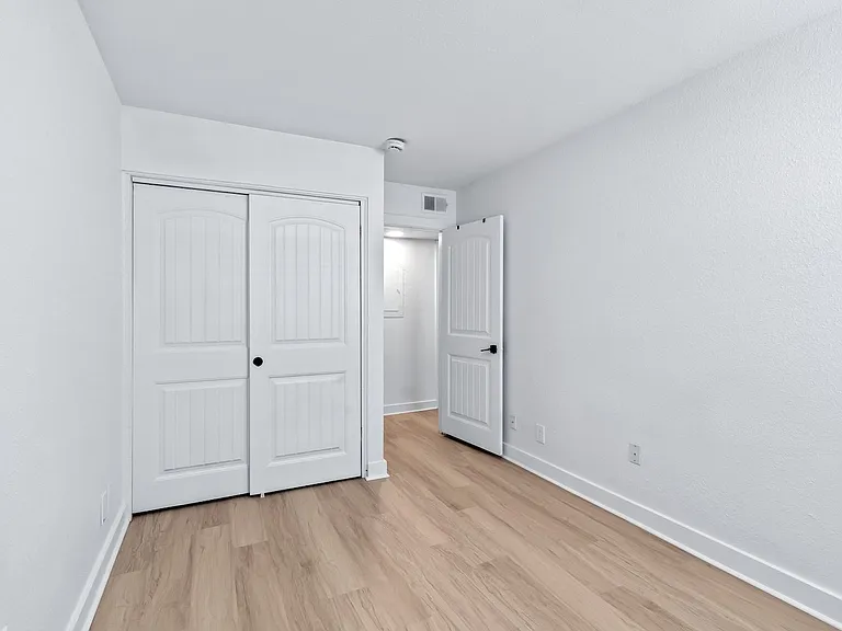 The Canvas Apartments - Bedroom
