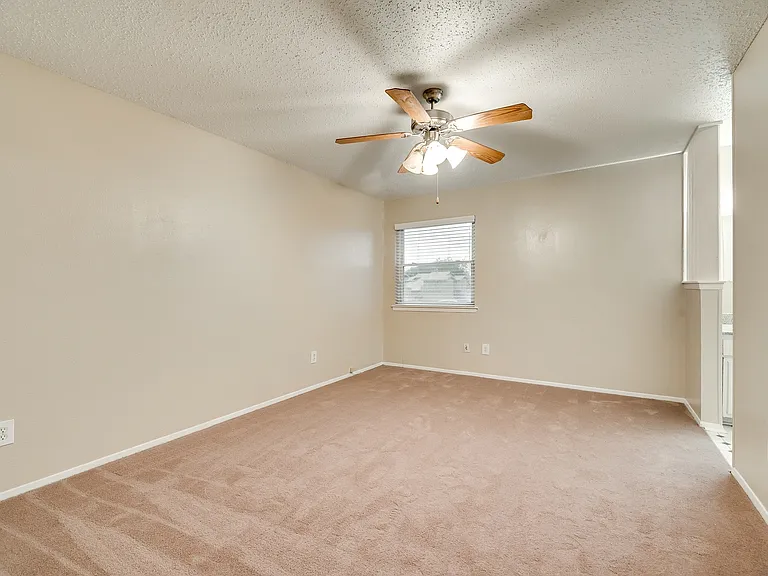 3101 Duck Creek Pkwy — Photo 11