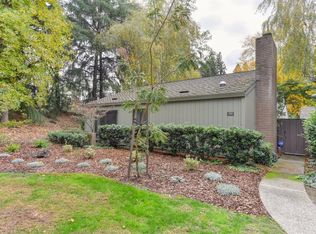 709 Dunbarton Cir, Sacramento, CA 95825