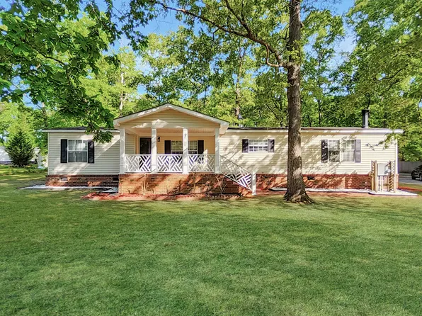 1040 Myrtle Dr, Santee, SC 29142