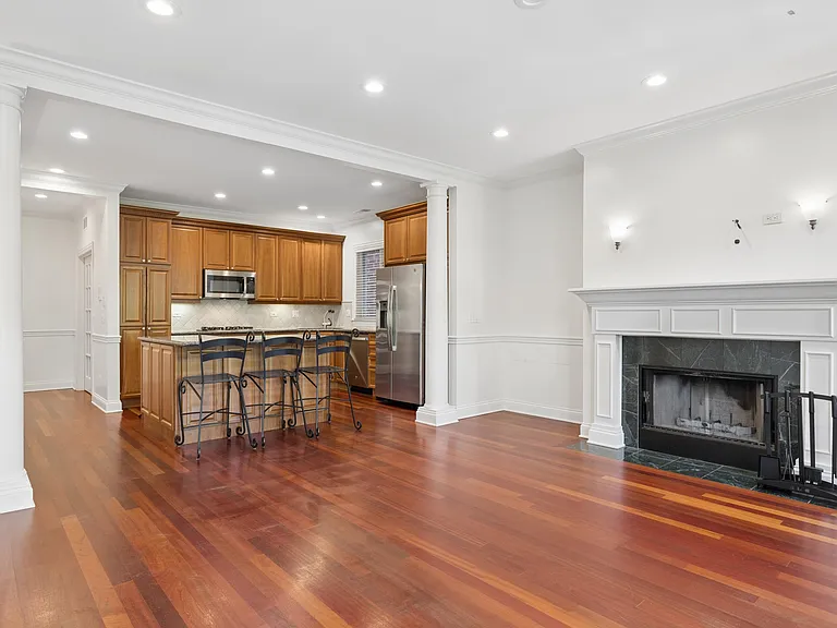 1951 N Halsted St #2 — Photo 3