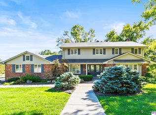 12305 Douglas Cir, Omaha, NE 68154