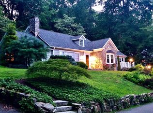 13 Fresh Meadow Rd, Easton, CT 06612