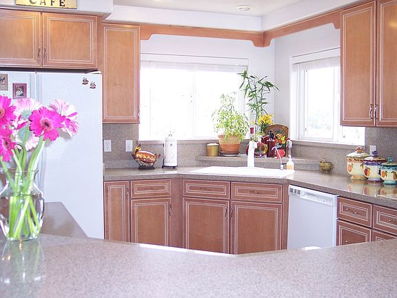 Spacious & Bright Kitchen with Views