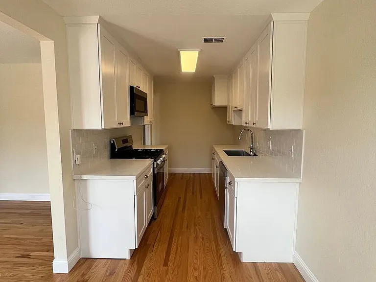 8096 Juniper Ave — Photo 3