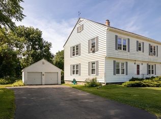 30 Linwood St, Webster, MA 01570