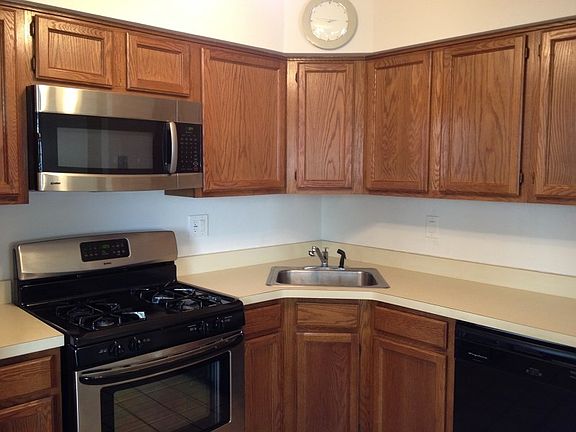 3rd image of 85 Wycombe Pl #85