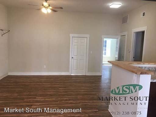 5th image of 510 E Liberty St #7284034