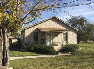 801 S 2nd St, Bangs, TX 76823