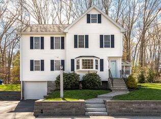 250 Ridgewood Dr, Norwood, MA 02062
