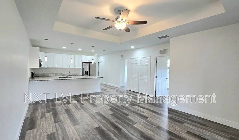 5050 Jones Dr — Photo 11