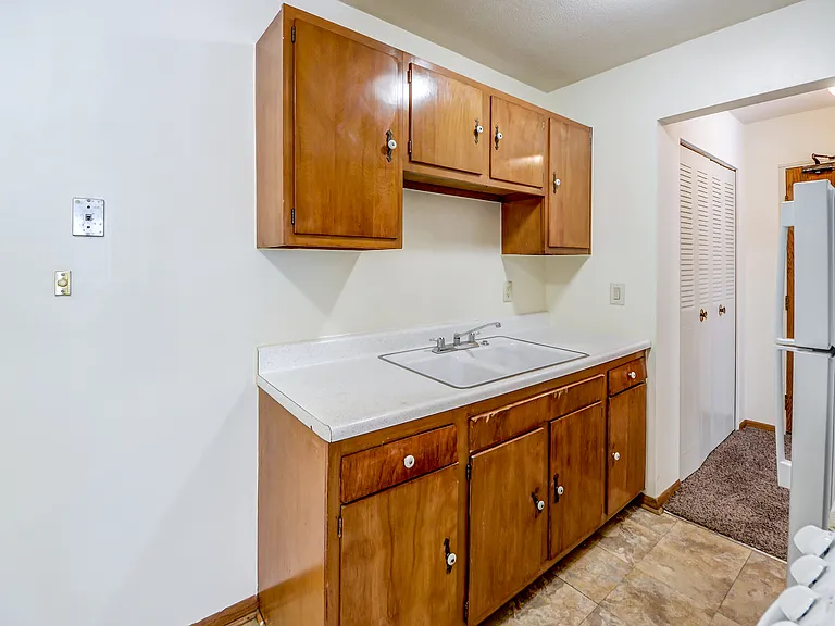 Pillsbury Apartments — Photo 12