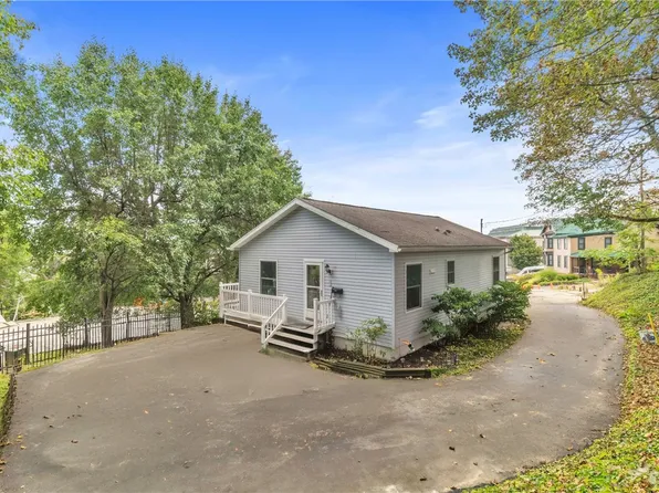 120 W Catherine St, Somerset, PA 15501