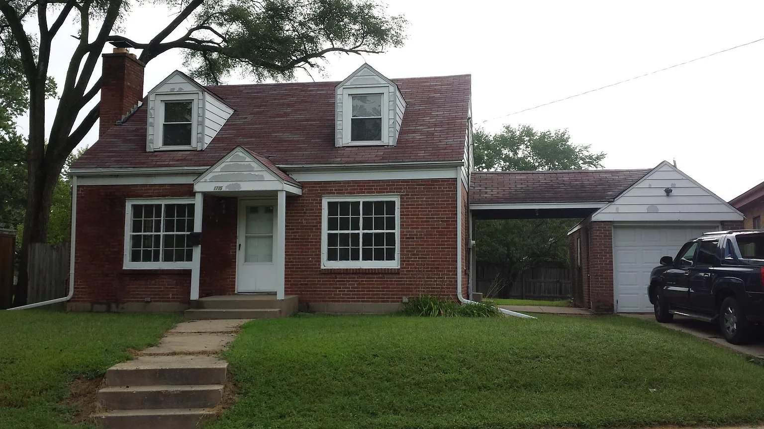 1715 Kilburn Ave photo 1