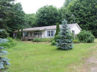 15914 Niblock Rd, Chesaning, MI 48616