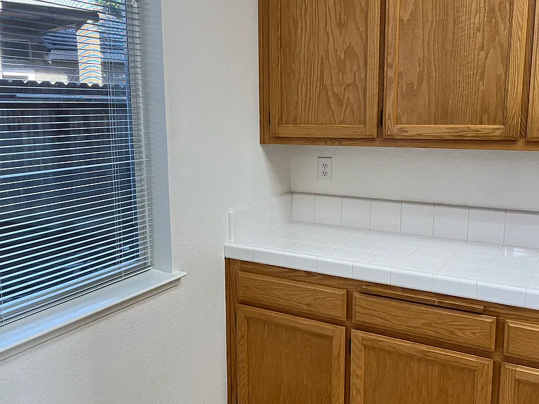 525 Wicklow Dr — Photo 20