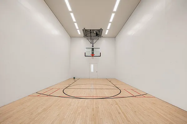 Sold by Douglas Elliman | media 14