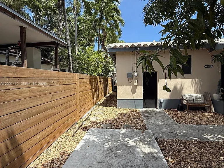 5530 NW Miami Ct — Photo 49