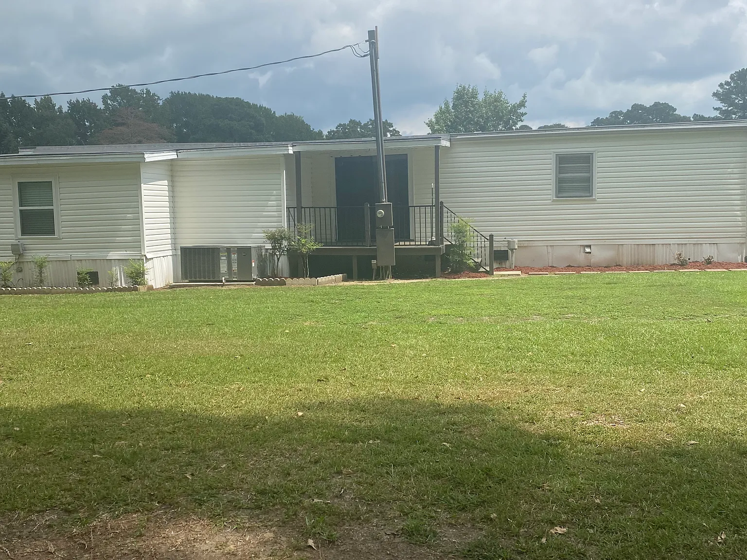 2 bed, 1.5 bath, 1500 sqft, $1,200 — Photo 4