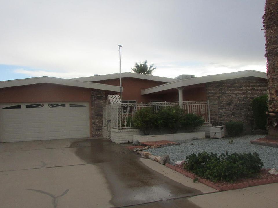 1st image of 11129 W Jacaranda Dr