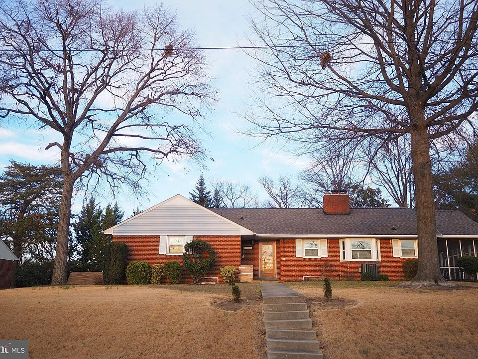 1st image of 3323 Pensa Dr