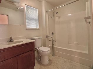 1408 9th St #A, Alameda, CA 94501