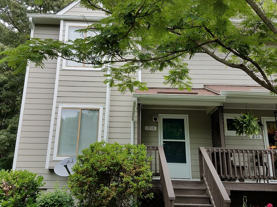 1st image of 1918 Airy Cir
