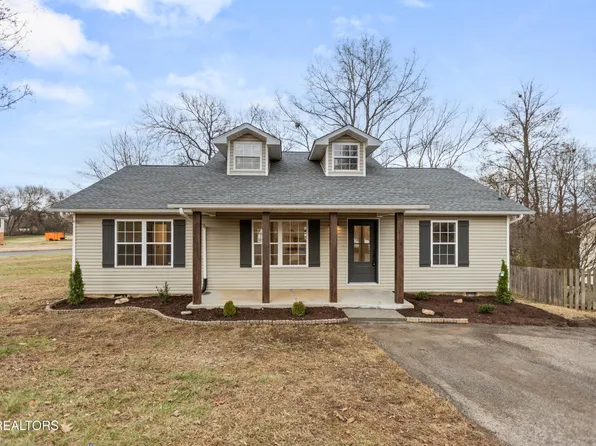 805 Farnsworth Ct, Strawberry Plains, TN 37871