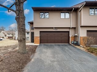 607 Dorland Rd S, Maplewood, MN 55119