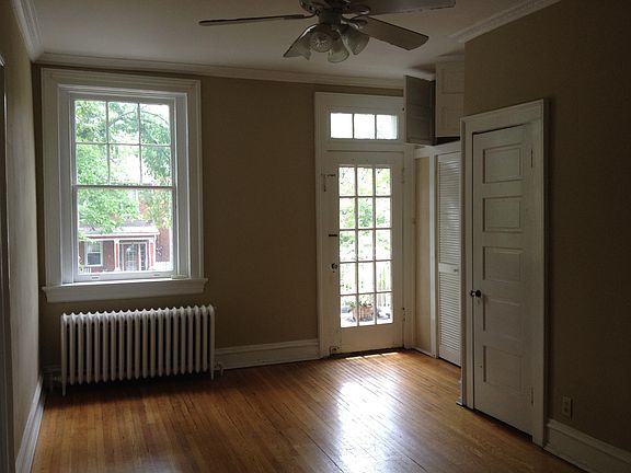 2nd image of 3222 W Franklin St #A