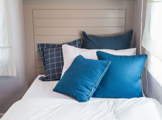 Gold Crossing Apartments, Rancho Cordova, CA 95670