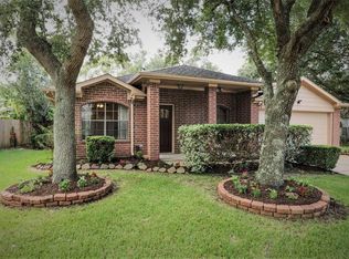 1714 Oak Ridge Dr, Kemah, TX 77565