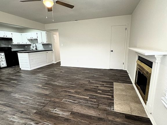 5th image of 12007 Sugar Mill Cir SE #B
