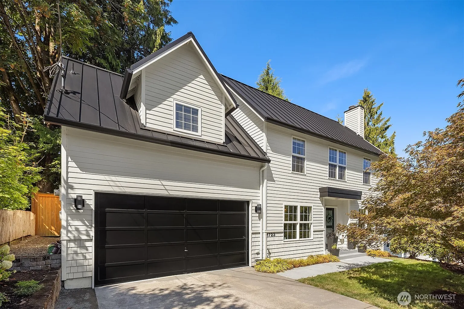 1723 29th Avenue photo 1
