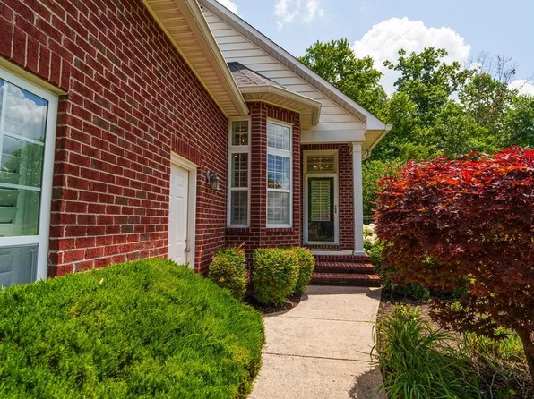 712 Maple Point Dr, Cookeville, TN 38501