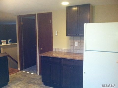 2nd image of 8 Cortelyou St W