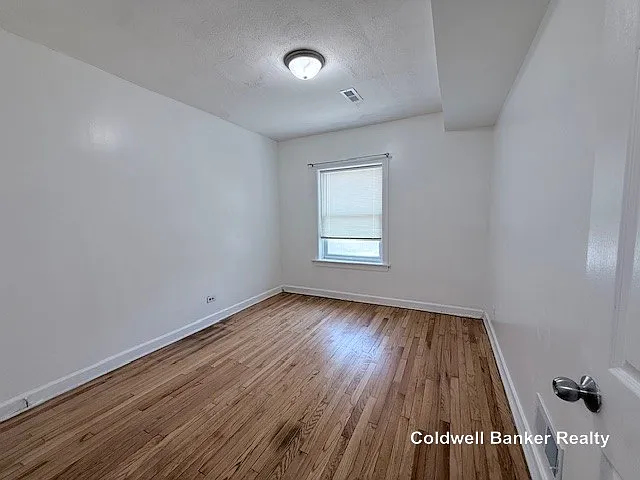 834 N Christiana 1st Fl #1ST FL — Photo 9