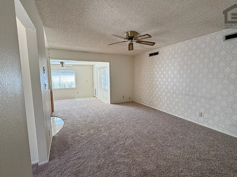 9613 N 55th Dr — Photo 10