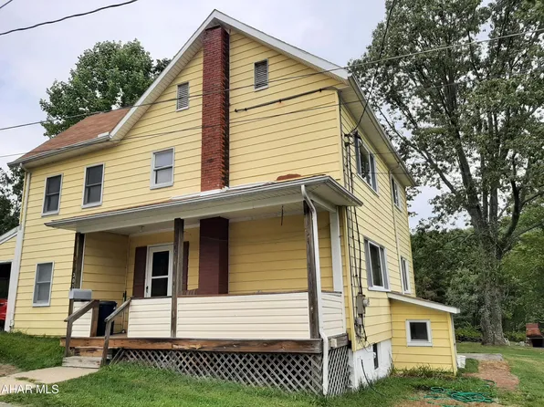 307 Franklin St, Gallitzin, PA 16641