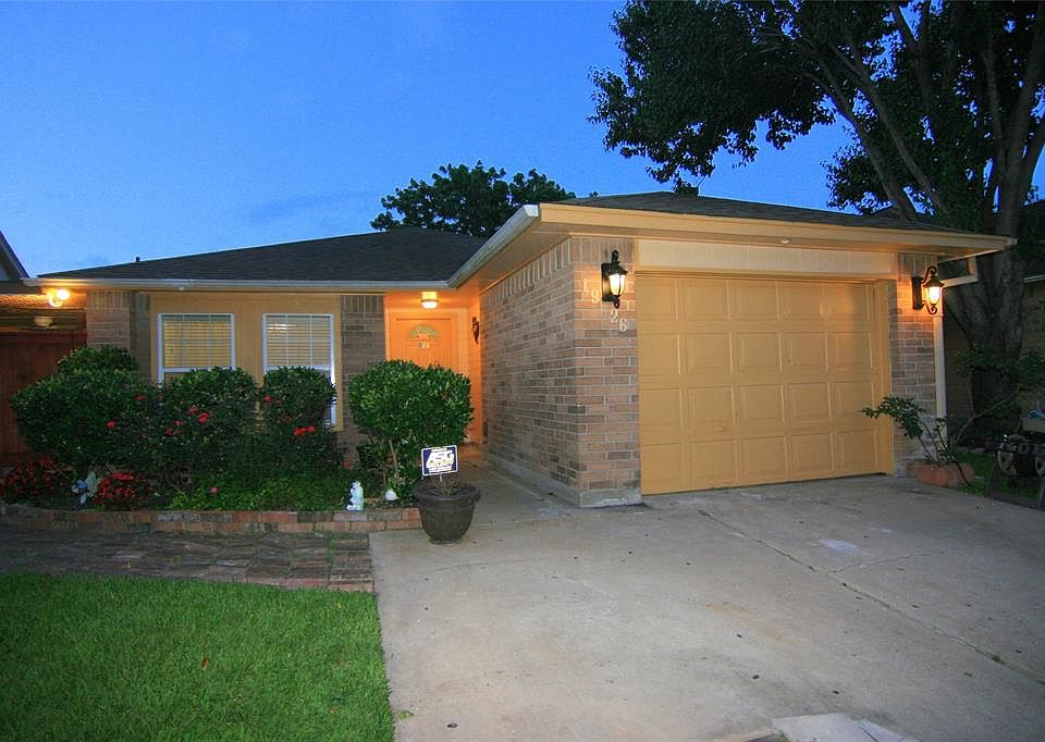 1st image of 19926 Laurel Trail Dr