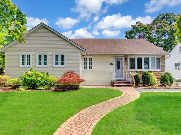 713 Durham Road, East Meadow, NY 11554