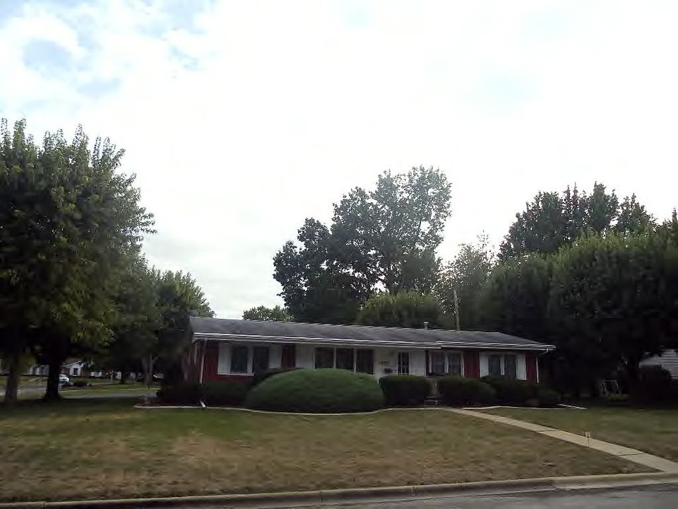 2nd image of 502 Dennis Dr