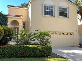 528 NW 87th Ter, Pompano Beach, FL 33071