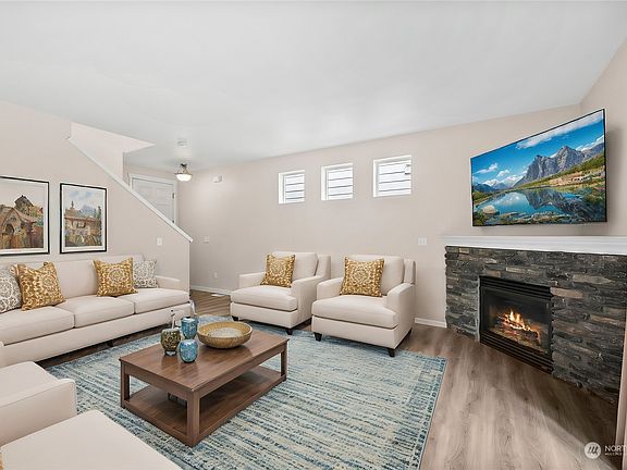 5th image of 18815 97th Avenue Ct E