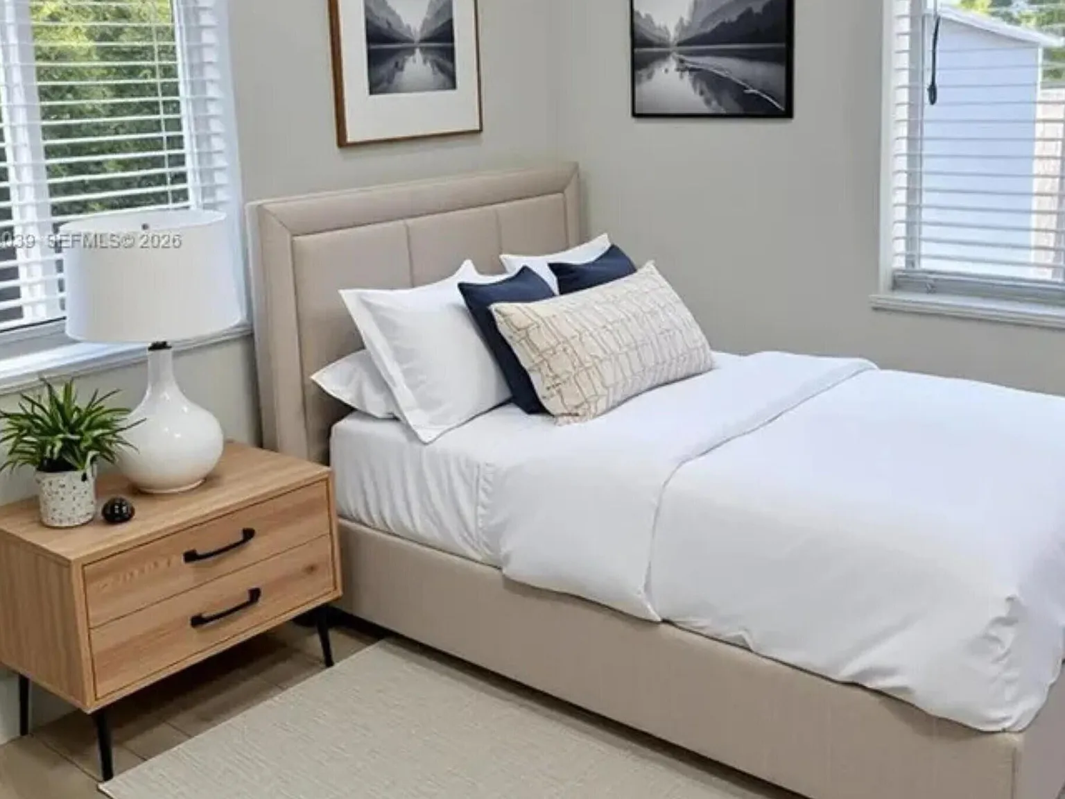 2 bed, 1.0 bath, 700 sqft, $2,500 — Photo 2