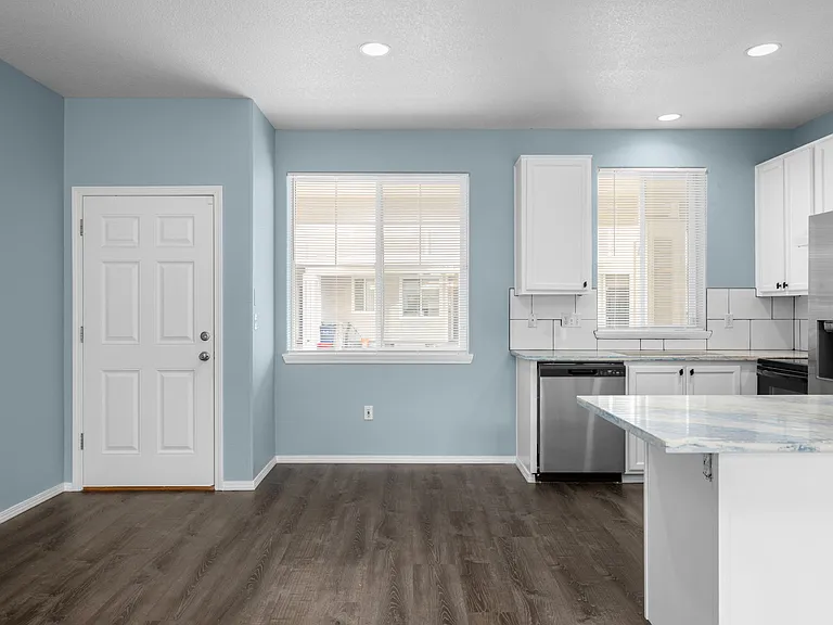 1272 NE 86th Way — Photo 8