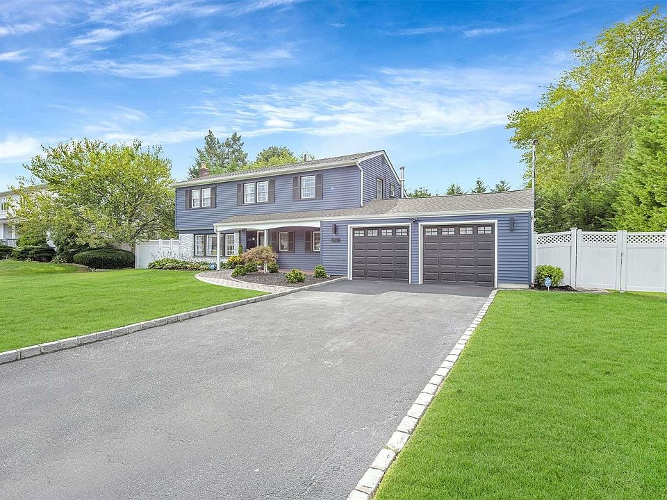 1st image of 320 Glynn Street