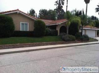 8640 Delmonico Ave, Canoga Park, CA 91304