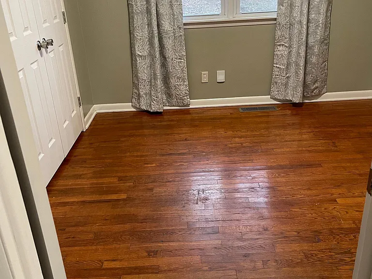 219 S 13th Pl — Photo 8