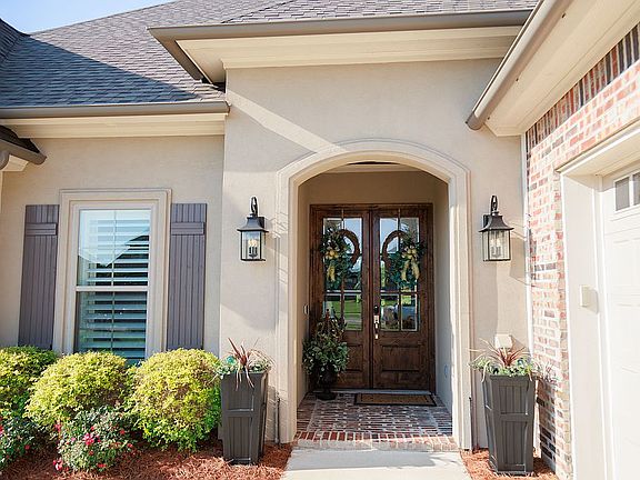 2nd image of 1117 Calle Lago Ct